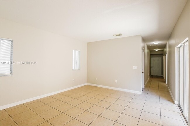 216 SE 32nd Terrace