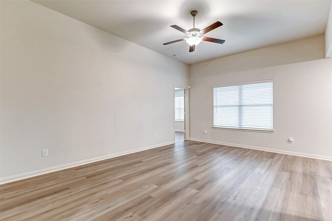 Photo - 309 Killam County Dr
