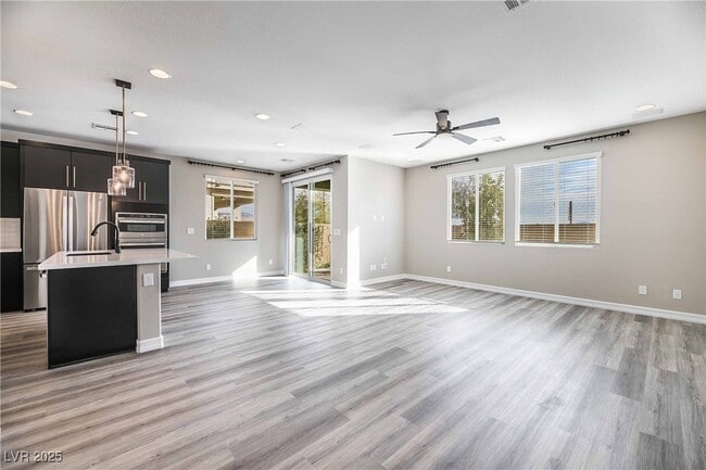 Photo - 4836 SENSITIVE St