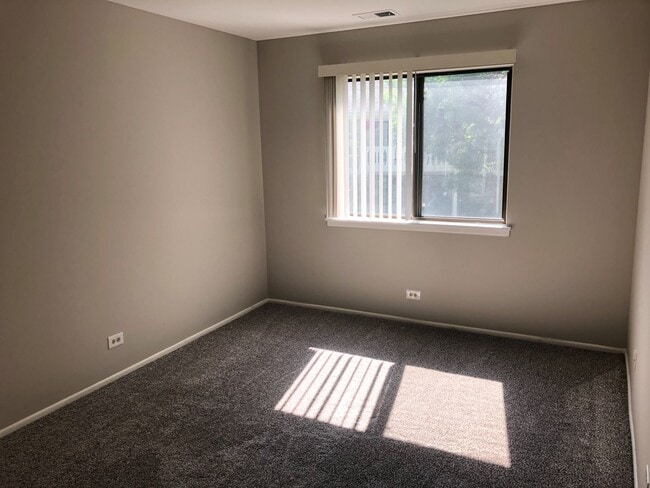 Photo - Wheeling, Lexington Commons 2BR/2BA 1 Garage & 2 Pools!