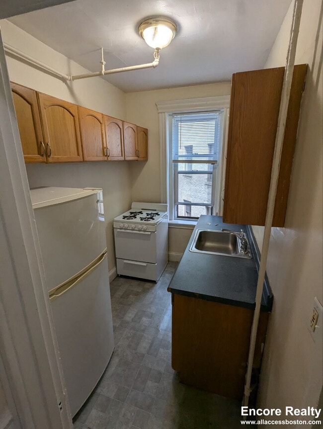 Photo - 360 Riverway Unidad 21