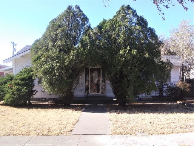 Building Photo - 1404 S Jefferson St Rental