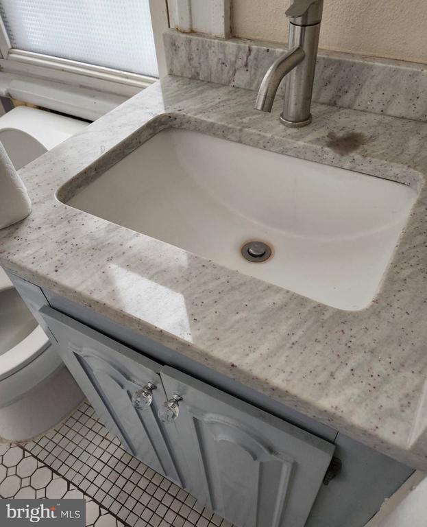 Photo - 2121 N St NW Unidad 3