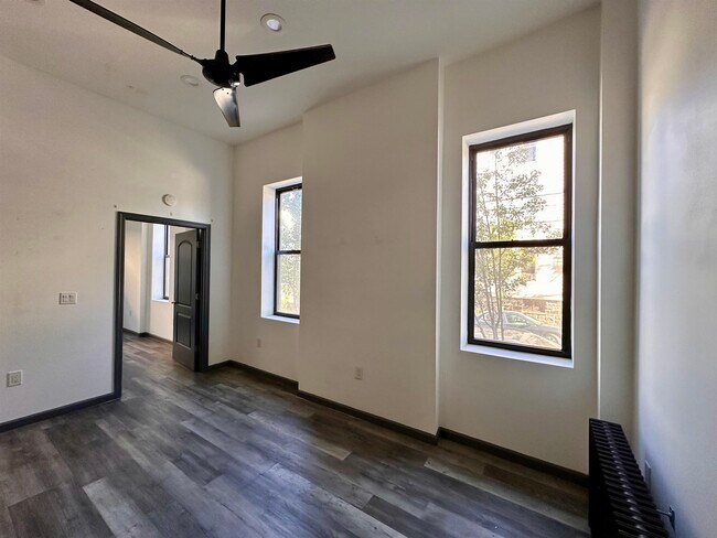 Photo - 1723 Summit Ave Unidad 1