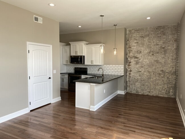 Photo - 430 Lackawanna Ave Unit 304