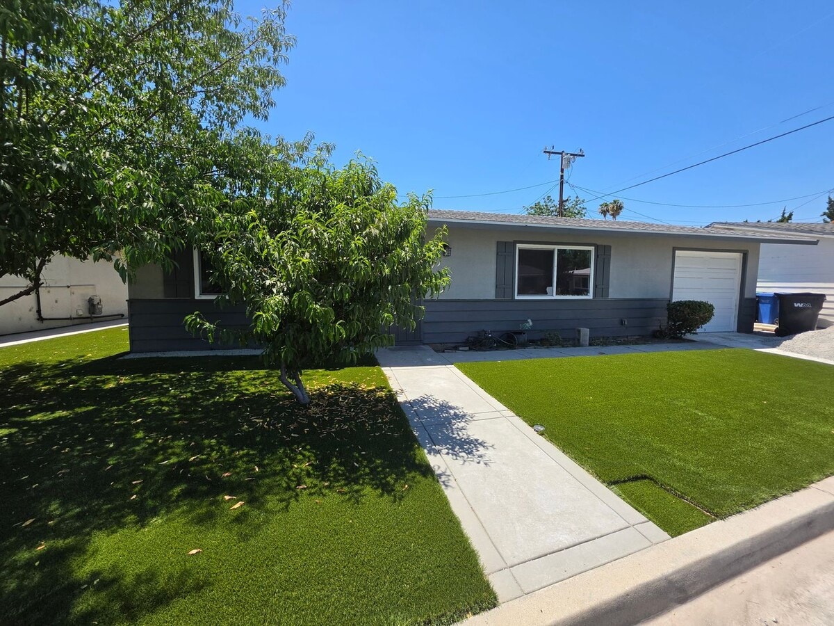 55+ Community Two Bedrooms One Bath - 55+ Community Two Bedrooms One Bath
