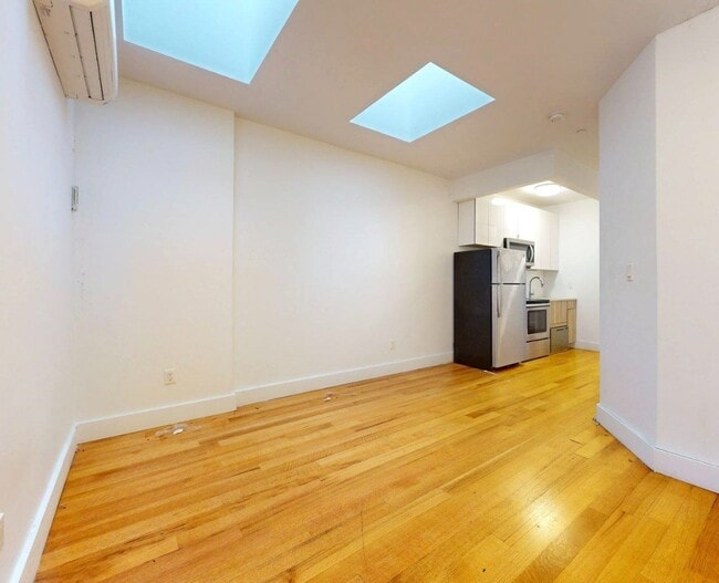 Photo - West 134th Street Unit 4PH