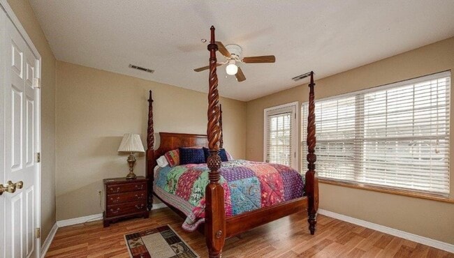 Photo - 410 N Oliver Ave