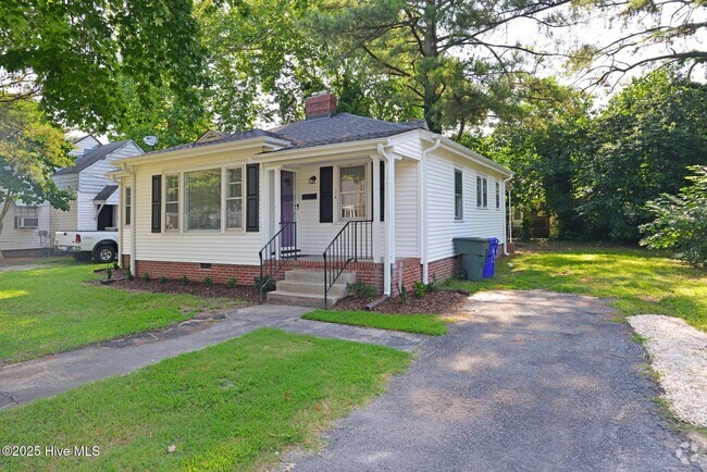 Building Photo - 114 N Eastern St Rental