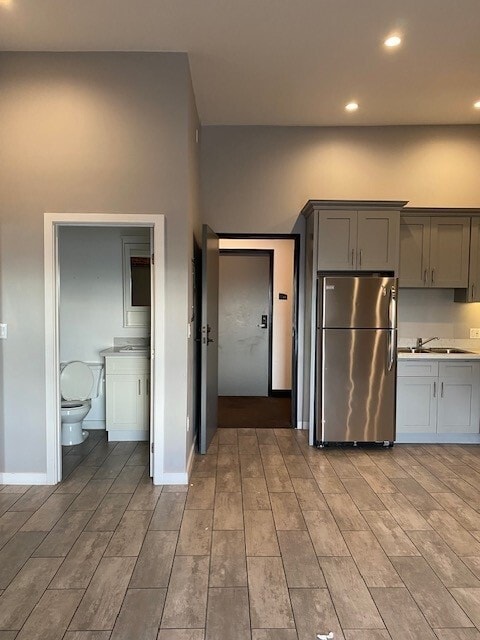 Photo - 5001 Melrose Ave