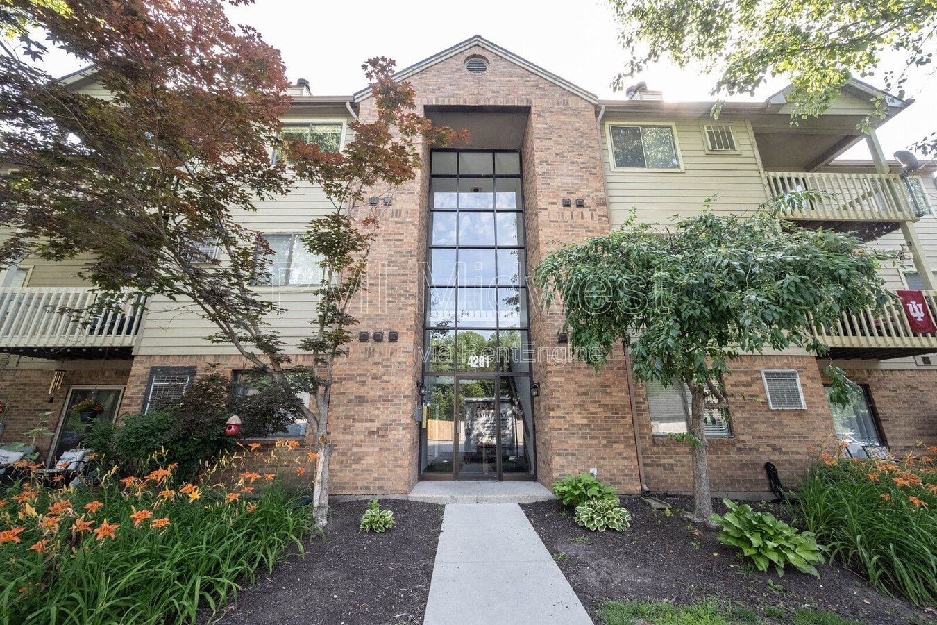Photo - 4291 Village Pkwy Cir W