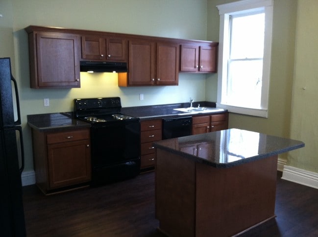 kitchen - 1423 Debarr St Unit 2