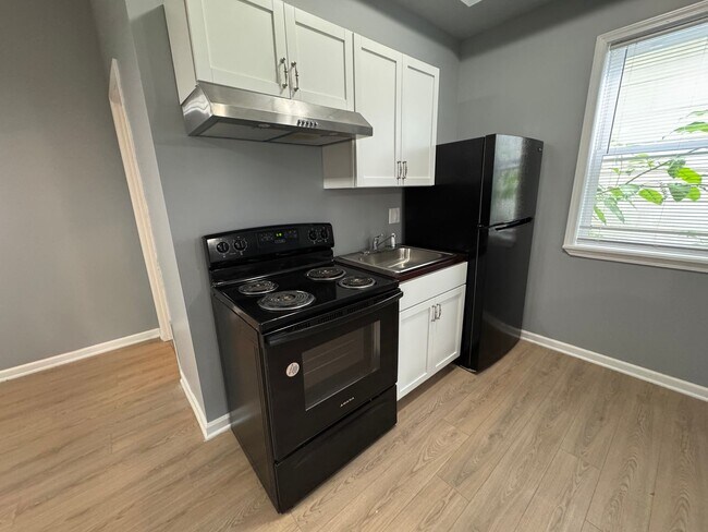 Photo - 1224 S Belmont Ave Unidad C