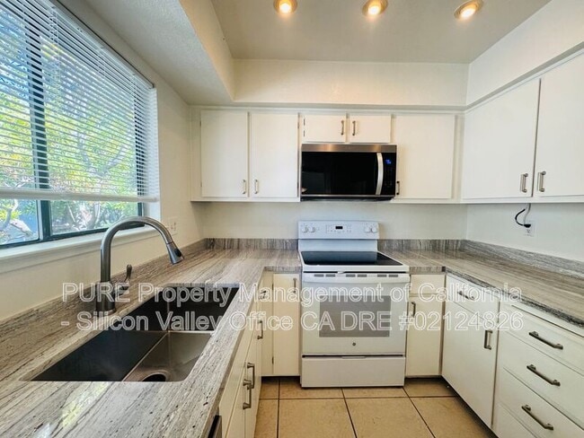 Photo - 478 N Winchester Blvd Unit 4