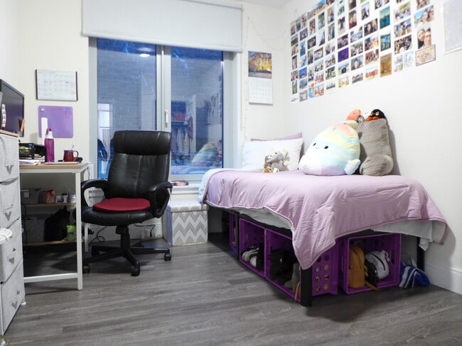 Photo - 1050 Tremont St Unit 3