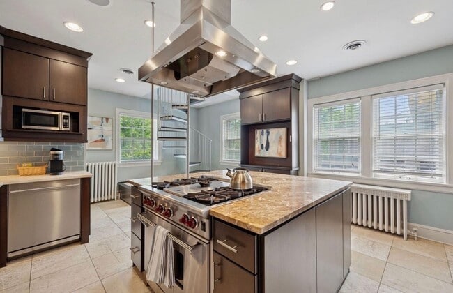 Photo - 1785 Dupont Ave S Unit 3 bedroom Rooftop Deck,Near Downtown