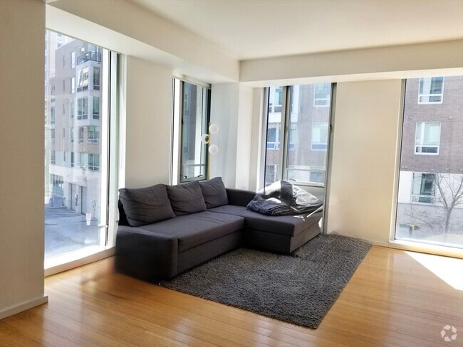 Building Photo - 2 Earhart St Unit 306 Rental