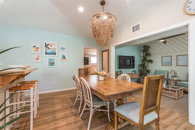 Photo - 1971 Holiday Ln