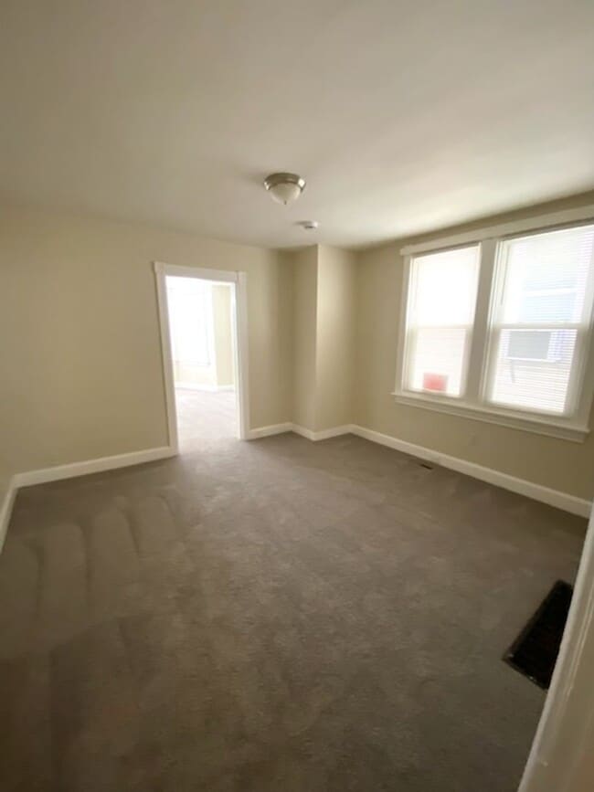 Photo - 3 Bedroom Duplex!