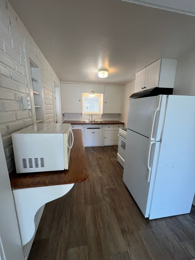 Photo - Two Bedroom, One Bathroom Home - Newly Renovated!