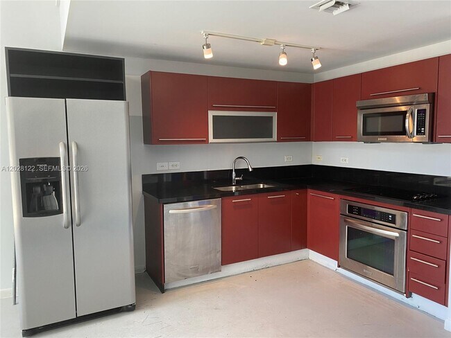Photo - 253 NE 2nd St Unit 621