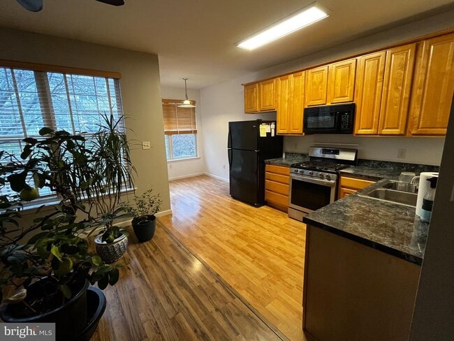 Photo - 106 Country Ln