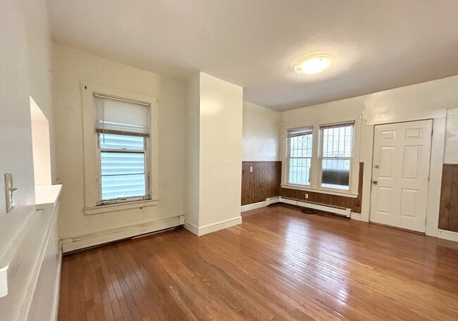 Photo - 96 E Cottage St Unit 1