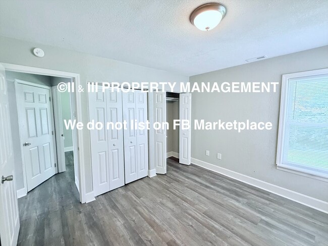 Photo - 1114 S Scott Ave