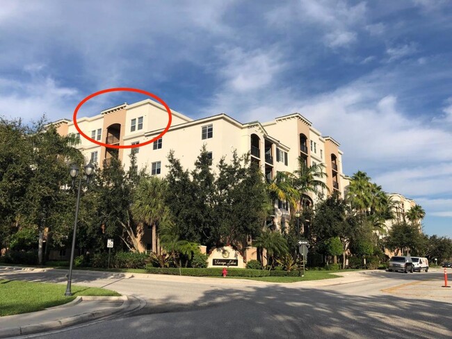 Building Photo - 1690 Renaissance Commons Blvd Unit 615 Rental
