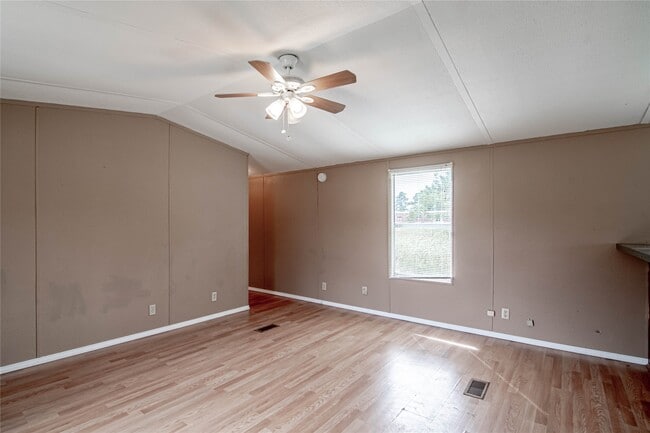 Building Photo - 1345 FM 405 Unit 1 Rental