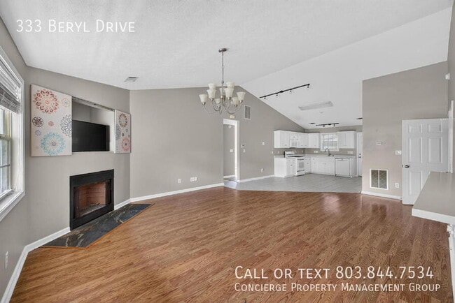 Photo - 333 Beryl Dr