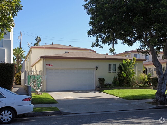 Primary Photo - 1449 Princeton St in Santa Monica