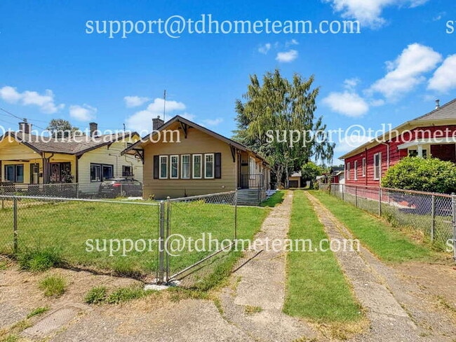 617 3rd Ave S