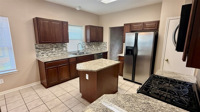 Photo - 1602 Stoney Park Dr