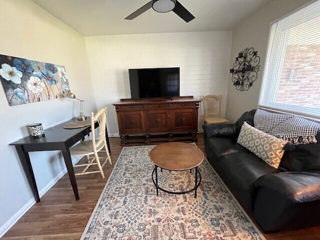 Photo - 320 N Jefferson St