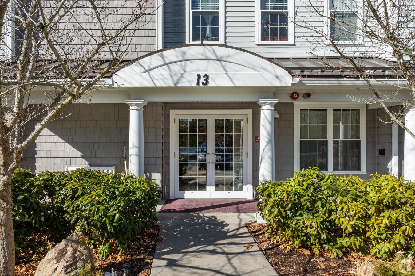 Entrada - South Natick Hills