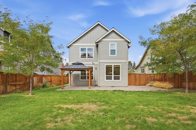 20485 SE Byron Ave