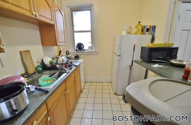 Photo - 105 Peterborough St Unit 8
