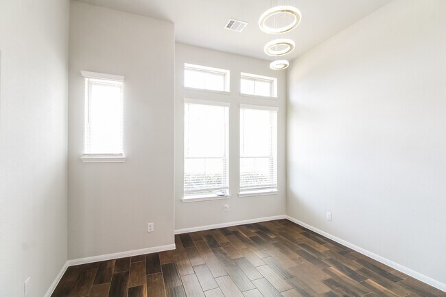 Photo - 1744 Yaupon Trail Ct