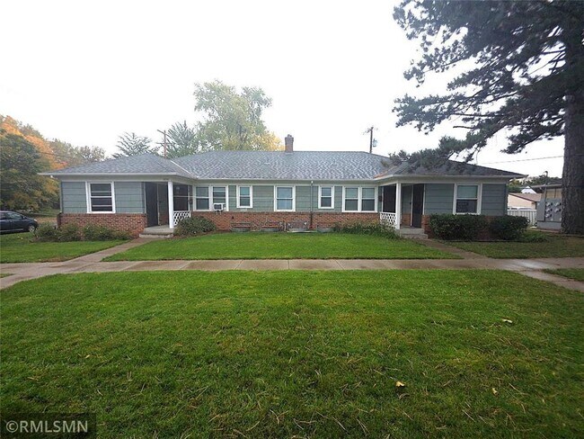 2056 W Bayard Ave