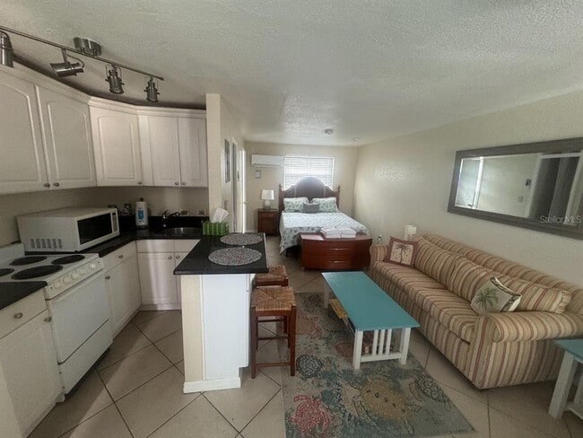 Photo - 14715 Gulf Blvd Unidad 4