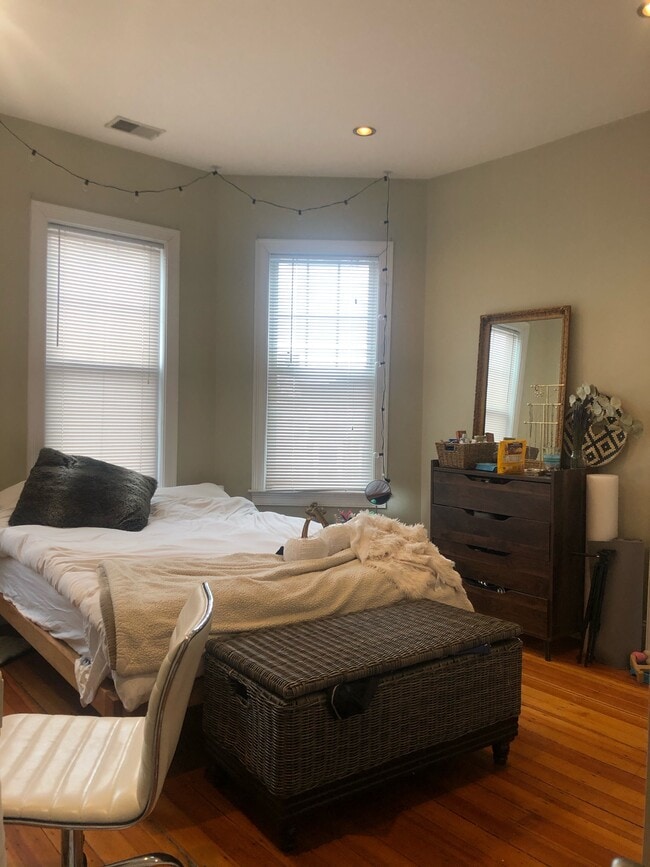 Photo - 148 Hillside St Unit 3