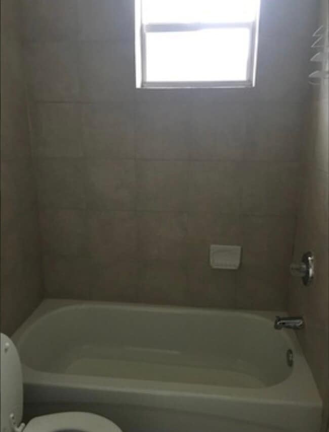 Photo - 4700 Washington St