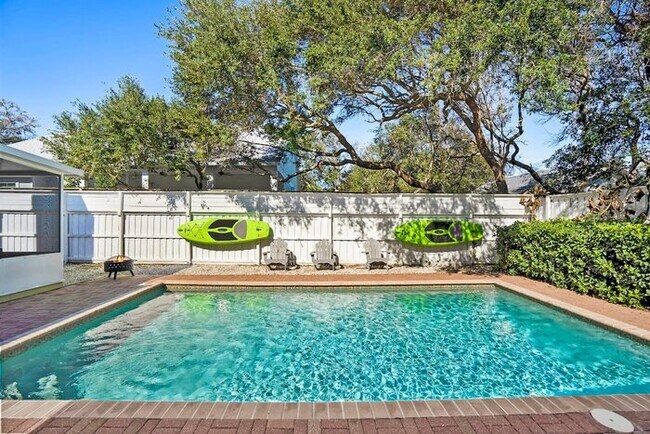 Photo - 212 5th St