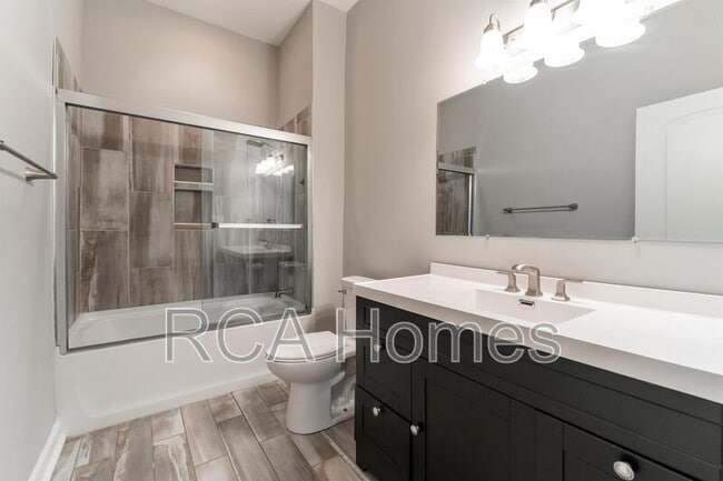 Photo - 1326 E Naomi St
