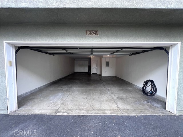 Photo - 16629 Yukon Ave