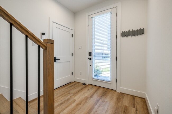 Photo - 412 N Nagle St