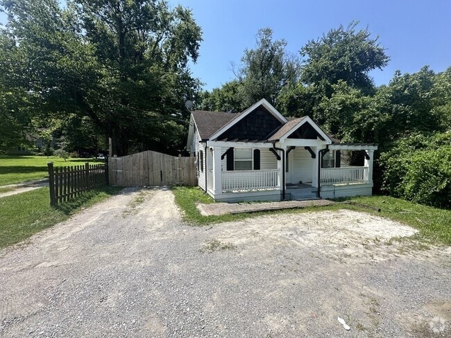 Building Photo - 1055 Antioch Pike Rental