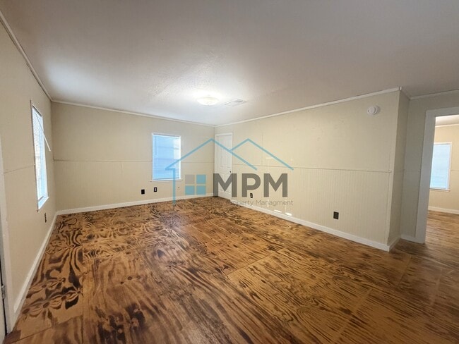 Photo - 105 Prune St