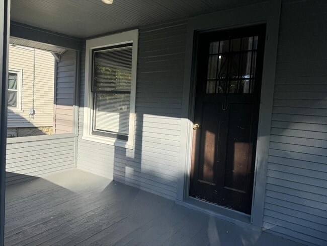 Photo - 504 Howard Ave